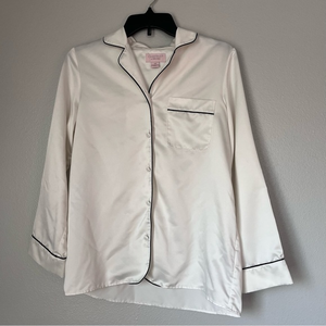 Cabernet by Sleep‎ Sense Women's Cream Pajama Long Sleeve Top Size XS